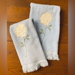 VTG Cannon USA Guest Towels Set of 2 Pale Blue White Embroidered Flower Rose